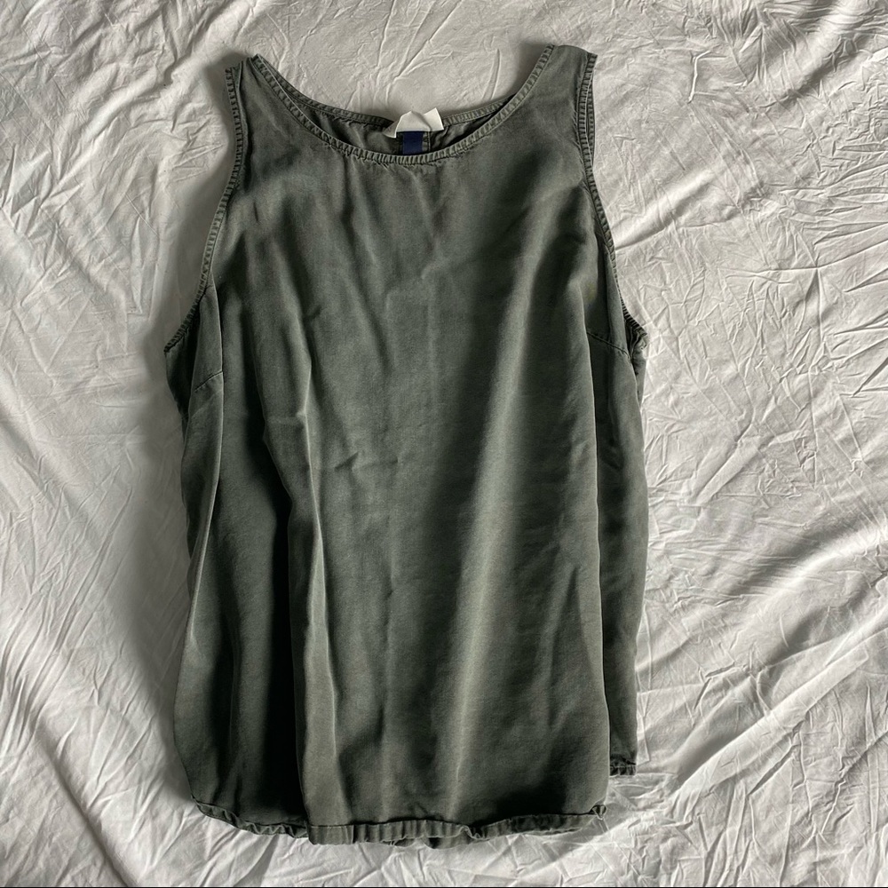 Army Green tank